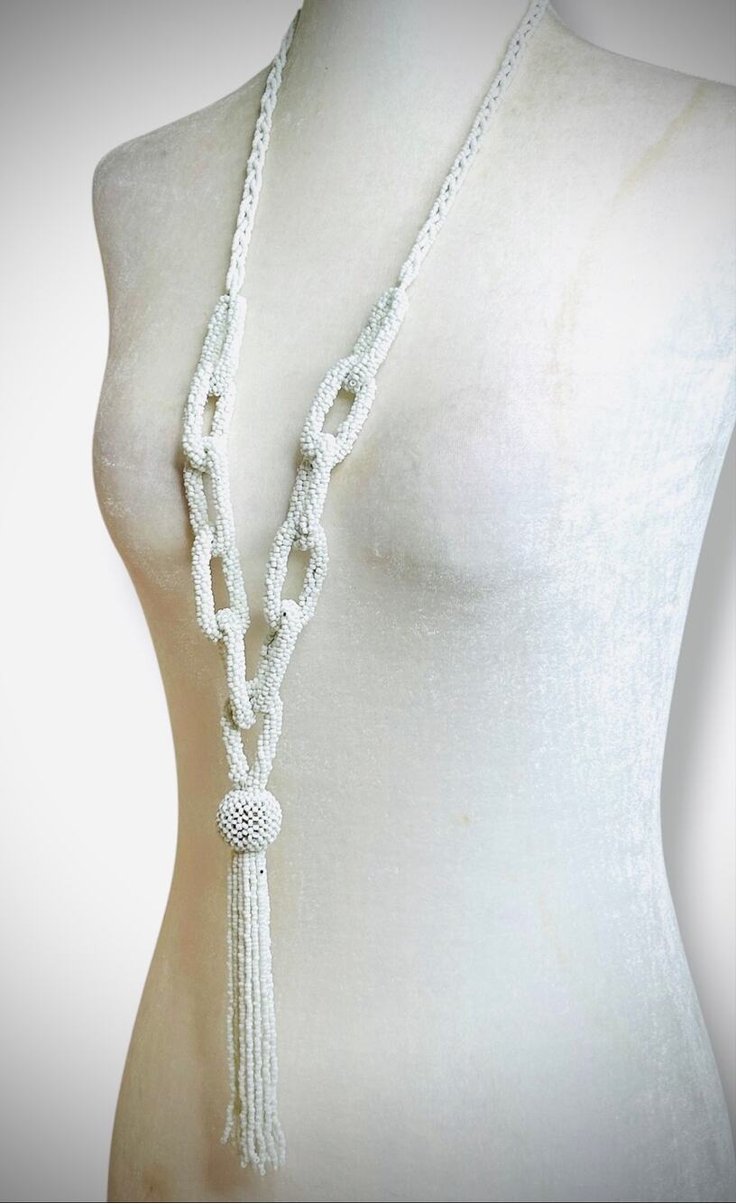 Vintage Flapper Length White Seed Beaded Lariat Tassel Necklace Woven Link Chain